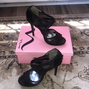 Nina Elegant Black Strappy Heels